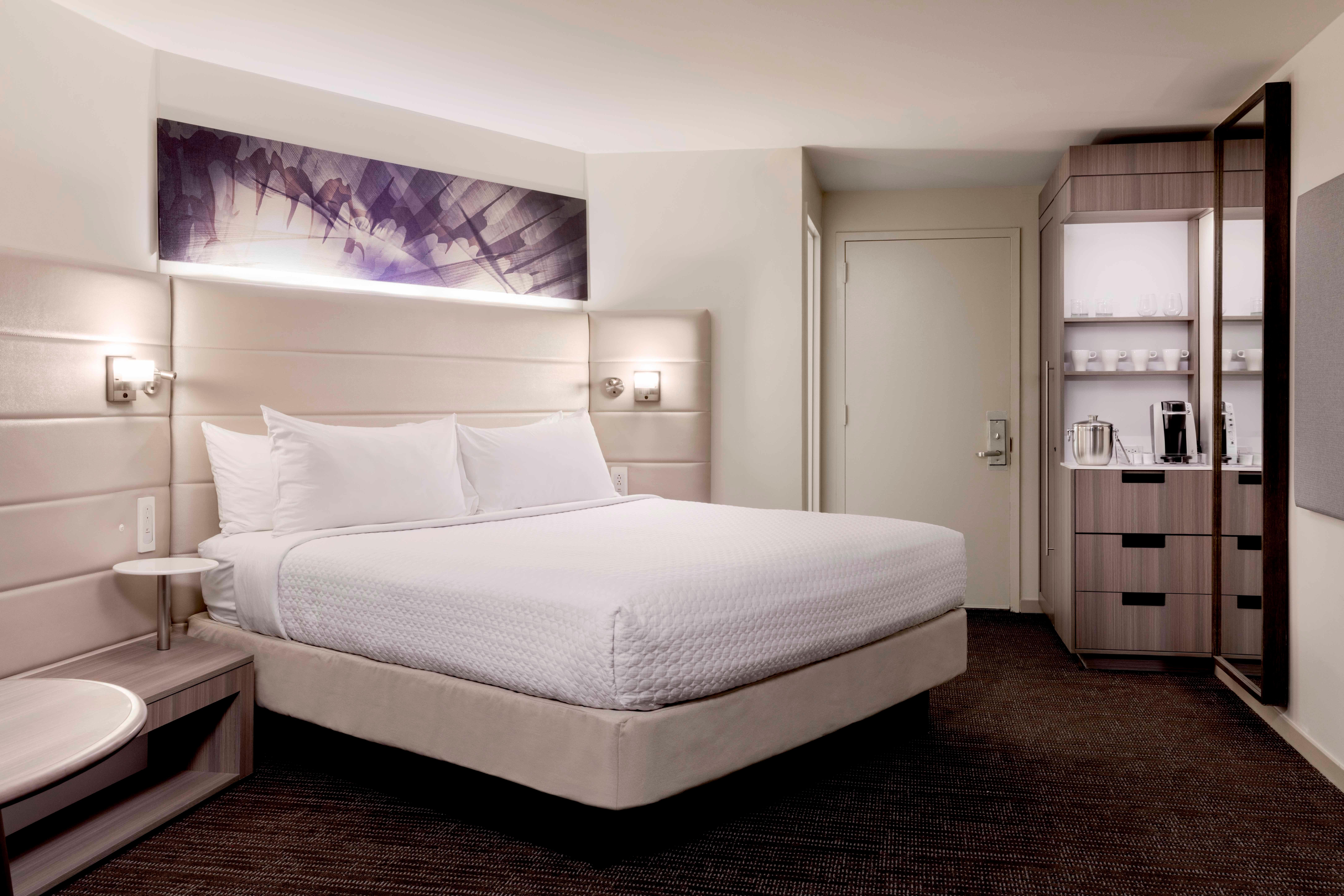 Crowne Plaza Atlanta - Midtown By Ihg Hotel Exterior photo