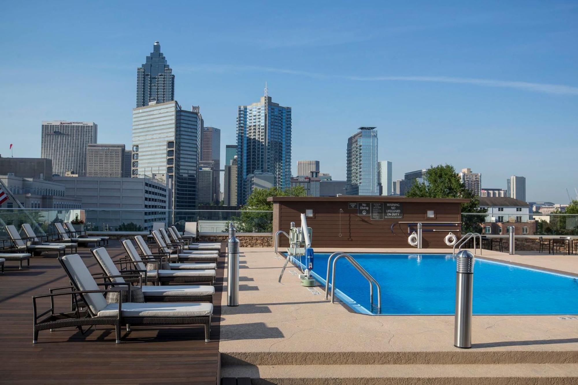 Crowne Plaza Atlanta - Midtown By Ihg Hotel Exterior photo